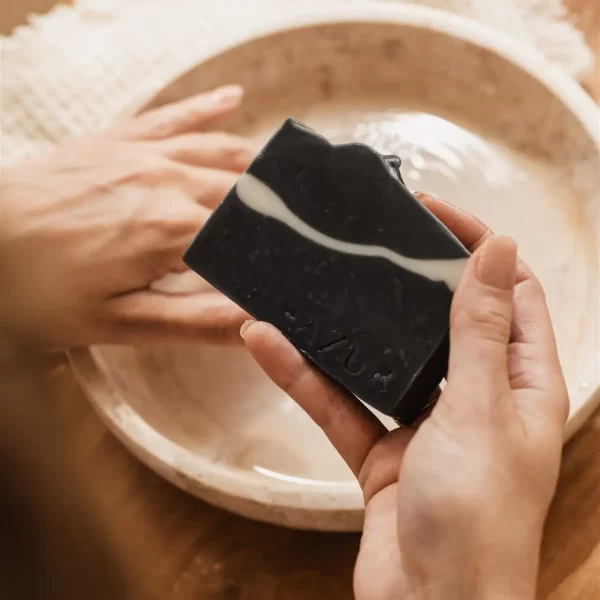 BLACK BEAUTY | natural face bar - Afbeelding 3